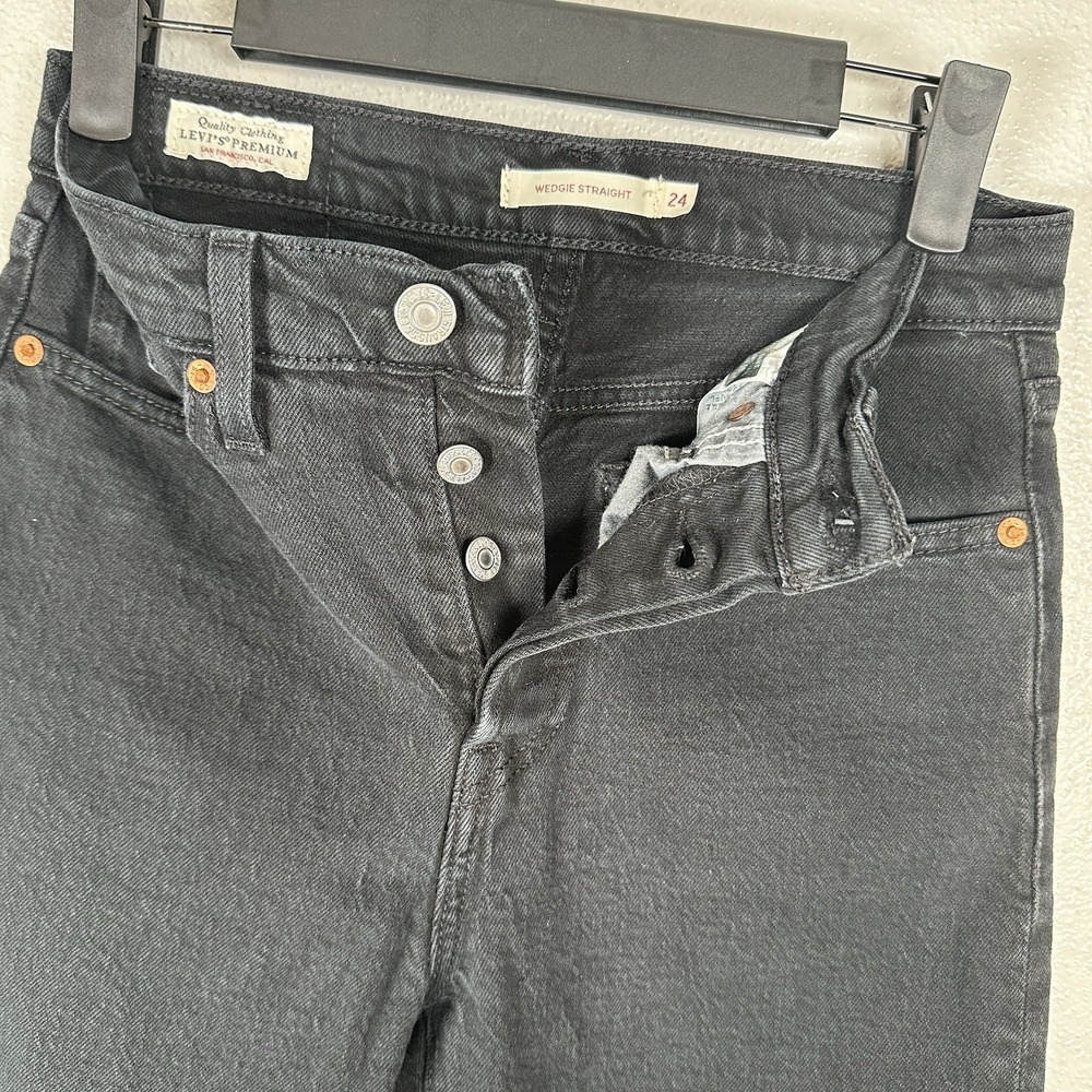 Levis Premium Womens 24 Wedgie Straight Black Denim Jeans Big E Button Fly 24x26